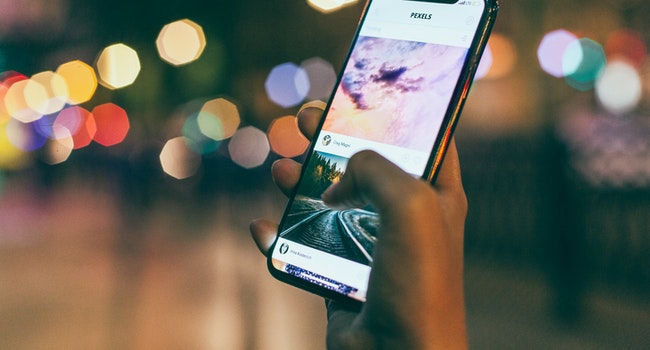 Foto av Daria Shevtsova från Pexels. App